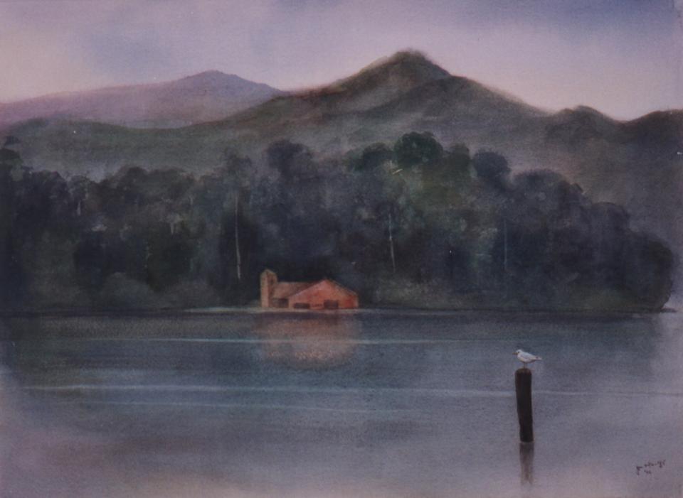 Seagull & the lake (52K)