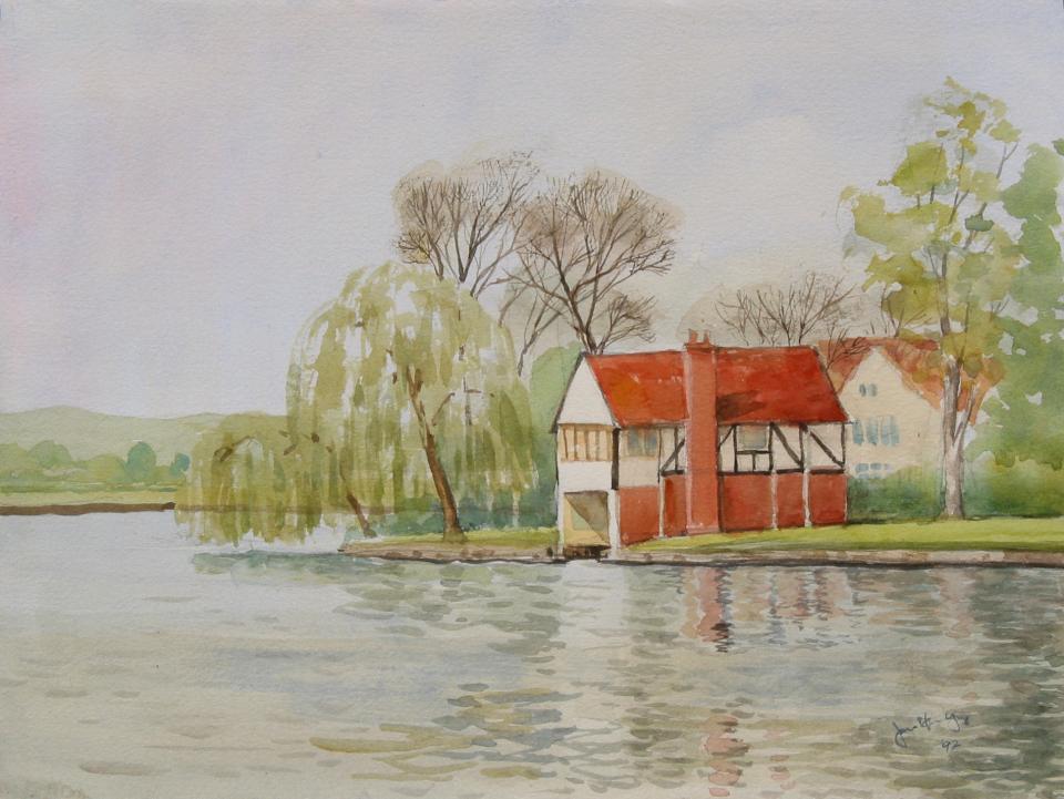 Boathouse at River Thames (86K)